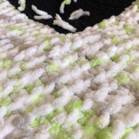 Hand Knitted Cozy Blanket, Knitted Cozy Throw, Handmade Nursery Blanket - Picture 6 of 9